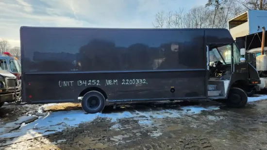 Picture of 2006-freightliner-mt55-chassis-truck-delivery